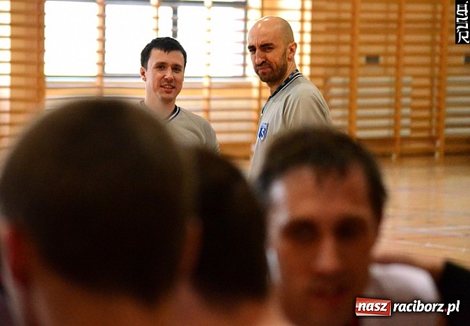 Zdjęcie w galerii na portalu naszraciborz.pl: Kaman i Dywyta powalczą o tytuł mistrza wiadomości z regionu