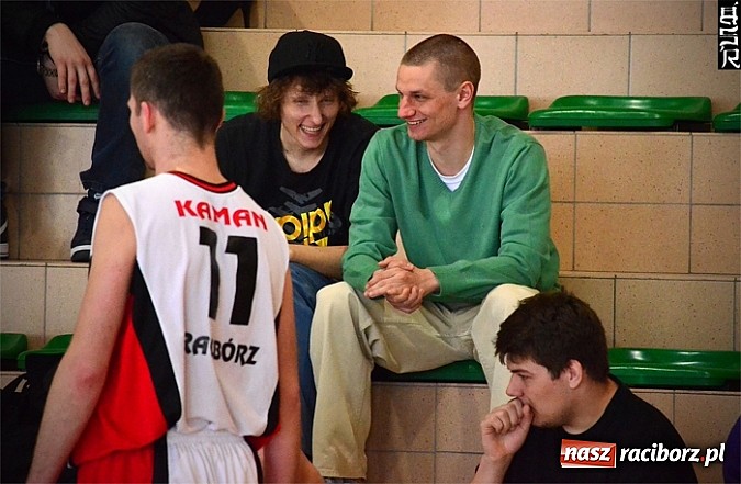 Zdjęcie w galerii na portalu naszraciborz.pl: Kaman i Dywyta powalczą o tytuł mistrza wiadomości z regionu