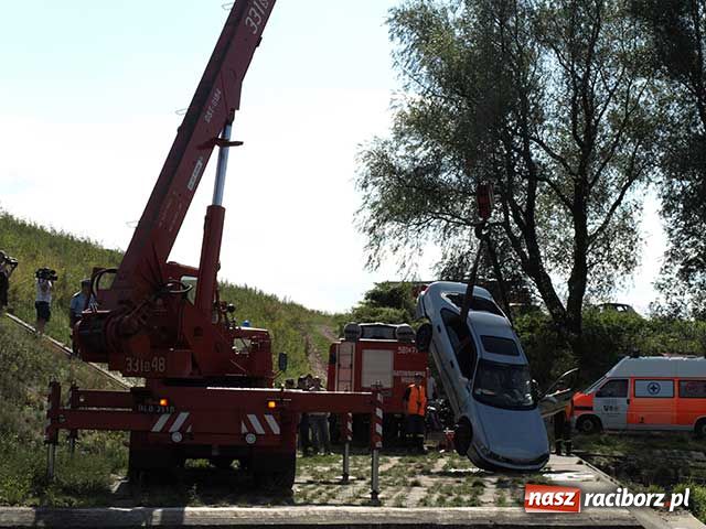 Zdjęcie w galerii na portalu naszraciborz.pl: Tragedia przy tamie wiadomości z regionu