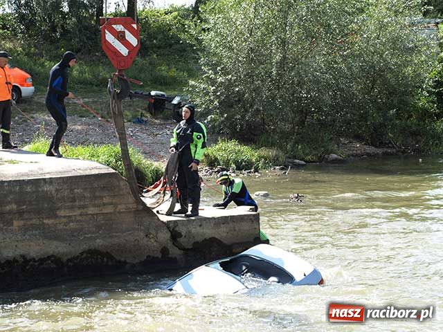 Zdjęcie w galerii na portalu naszraciborz.pl: Tragedia przy tamie wiadomości z regionu