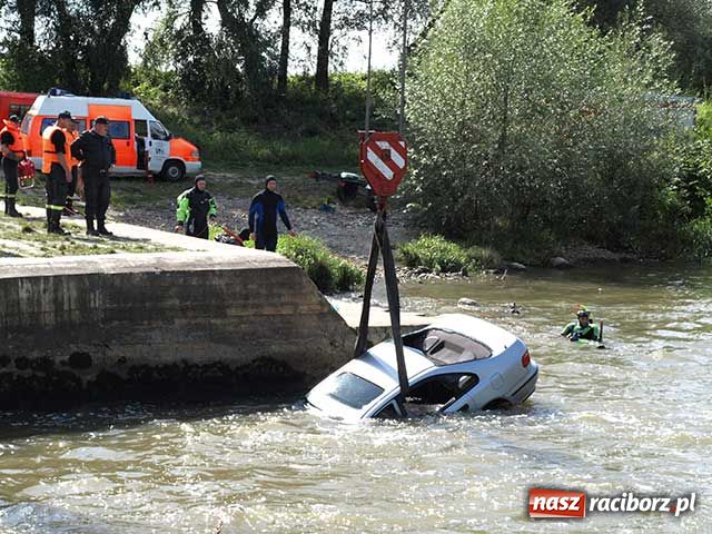 Zdjęcie w galerii na portalu naszraciborz.pl: Tragedia przy tamie wiadomości z regionu