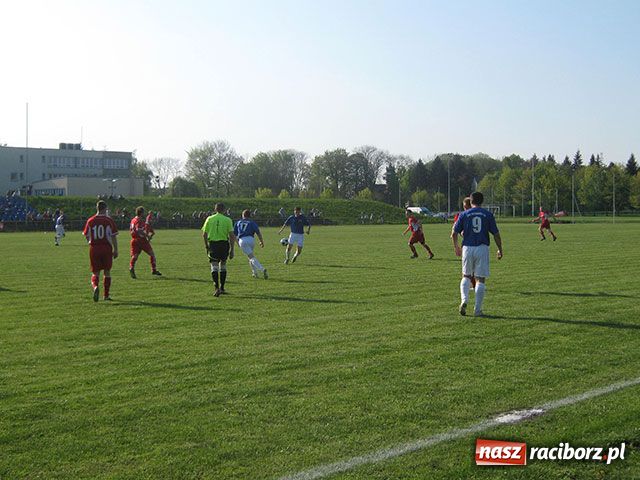 Zdjęcie w galerii na portalu naszraciborz.pl: Rozpędzone Rafako znów gromi wiadomości z regionu