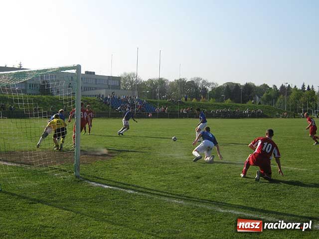 Zdjęcie w galerii na portalu naszraciborz.pl: Rozpędzone Rafako znów gromi wiadomości z regionu