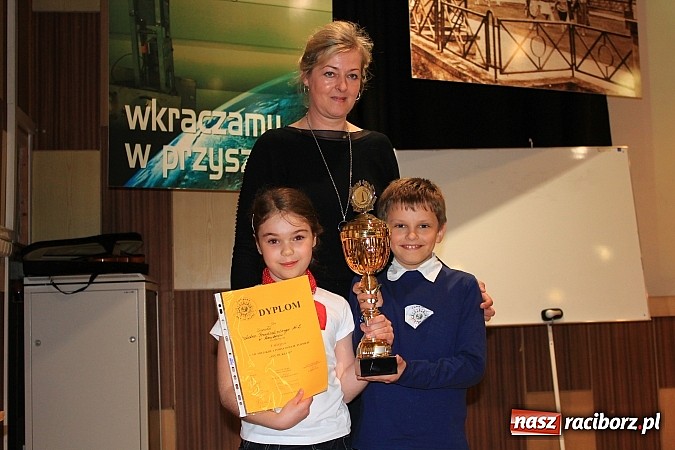 Zdjęcie w galerii na portalu naszraciborz.pl: Asy pokazały co potrafią. Turniej w PWSZ wiadomości z regionu