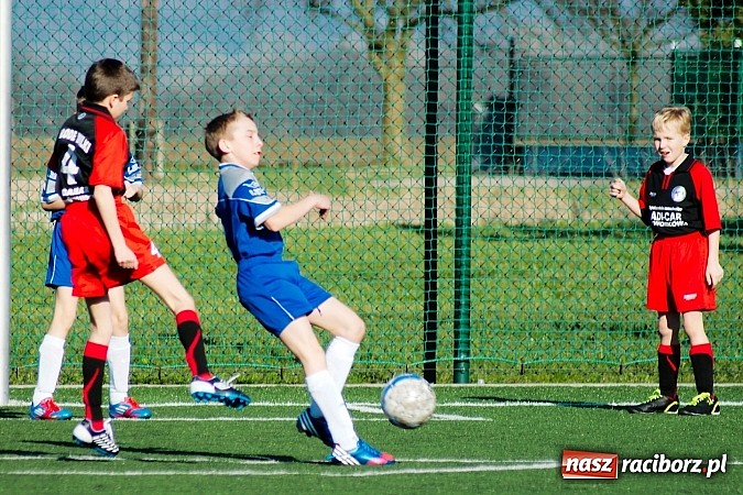 Zdjęcie w galerii na portalu naszraciborz.pl: Młode Wilki z Tworkowa nie dały szans Jedłownikowi wiadomości z regionu