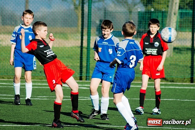 Zdjęcie w galerii na portalu naszraciborz.pl: Młode Wilki z Tworkowa nie dały szans Jedłownikowi wiadomości z regionu