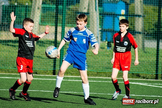 Zdjęcie w galerii na portalu naszraciborz.pl: Młode Wilki z Tworkowa nie dały szans Jedłownikowi wiadomości z regionu