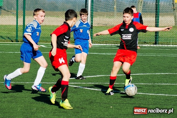 Zdjęcie w galerii na portalu naszraciborz.pl: Młode Wilki z Tworkowa nie dały szans Jedłownikowi wiadomości z regionu