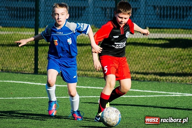 Zdjęcie w galerii na portalu naszraciborz.pl: Młode Wilki z Tworkowa nie dały szans Jedłownikowi wiadomości z regionu