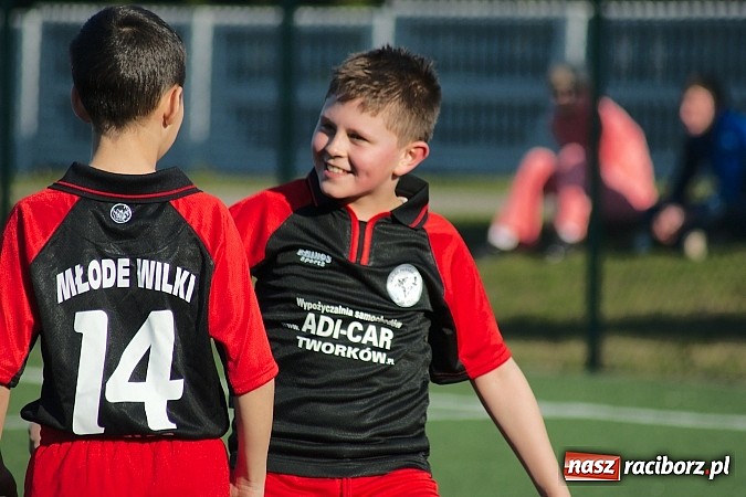 Zdjęcie w galerii na portalu naszraciborz.pl: Młode Wilki z Tworkowa nie dały szans Jedłownikowi wiadomości z regionu