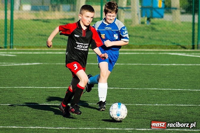 Zdjęcie w galerii na portalu naszraciborz.pl: Młode Wilki z Tworkowa nie dały szans Jedłownikowi wiadomości z regionu