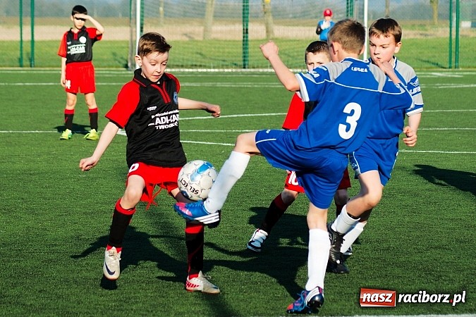 Zdjęcie w galerii na portalu naszraciborz.pl: Młode Wilki z Tworkowa nie dały szans Jedłownikowi wiadomości z regionu