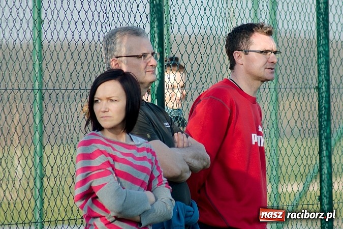 Zdjęcie w galerii na portalu naszraciborz.pl: Młode Wilki z Tworkowa nie dały szans Jedłownikowi wiadomości z regionu