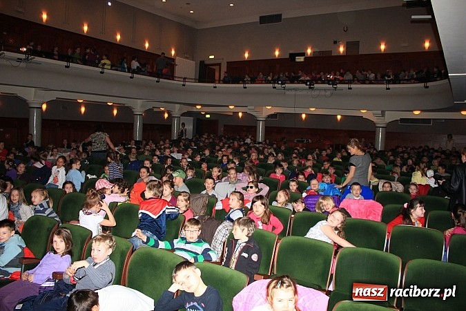 Zdjęcie w galerii na portalu naszraciborz.pl: Wesołe świętowanie Dni Ziemi w RCK wiadomości z regionu