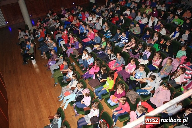 Zdjęcie w galerii na portalu naszraciborz.pl: Wesołe świętowanie Dni Ziemi w RCK wiadomości z regionu