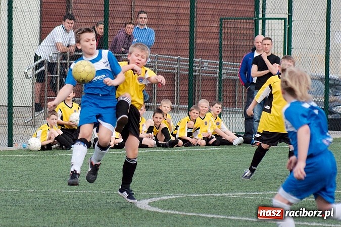 Zdjęcie w galerii na portalu naszraciborz.pl: Kanonada przy Wileńskiej wiadomości z regionu