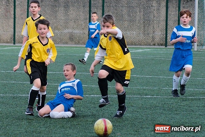 Zdjęcie w galerii na portalu naszraciborz.pl: Kanonada przy Wileńskiej wiadomości z regionu