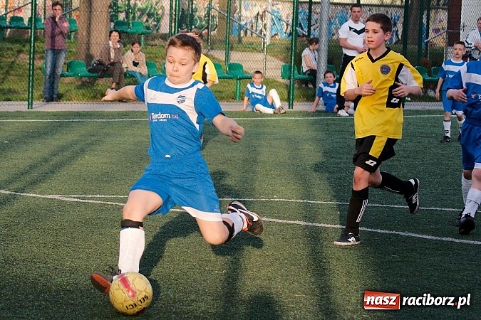 Zdjęcie w galerii na portalu naszraciborz.pl: Kanonada przy Wileńskiej wiadomości z regionu