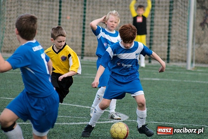 Zdjęcie w galerii na portalu naszraciborz.pl: Kanonada przy Wileńskiej wiadomości z regionu