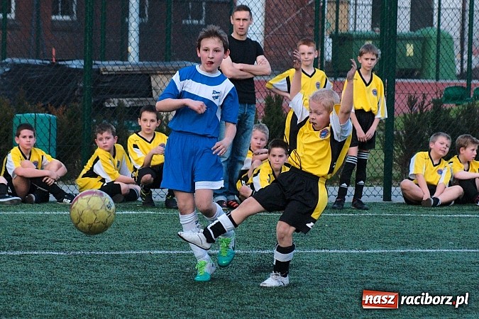 Zdjęcie w galerii na portalu naszraciborz.pl: Kanonada przy Wileńskiej wiadomości z regionu