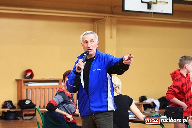 Zdjęcie w galerii na portalu naszraciborz.pl: ZSOMS: Skakali wzwyż przy muzyce wiadomości z regionu