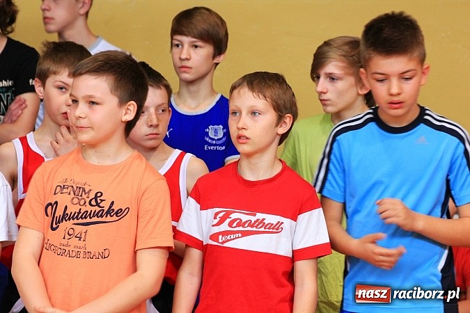 Zdjęcie w galerii na portalu naszraciborz.pl: ZSOMS: Skakali wzwyż przy muzyce wiadomości z regionu