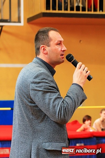 Zdjęcie w galerii na portalu naszraciborz.pl: ZSOMS: Skakali wzwyż przy muzyce wiadomości z regionu