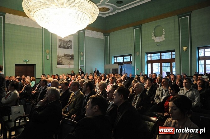 Zdjęcie w galerii na portalu naszraciborz.pl: SM Nowoczesna -  Filary Ziemi Raciborskiej wiadomości z regionu