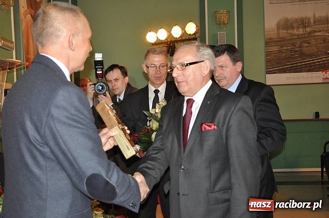 Zdjęcie w galerii na portalu naszraciborz.pl: SM Nowoczesna -  Filary Ziemi Raciborskiej wiadomości z regionu