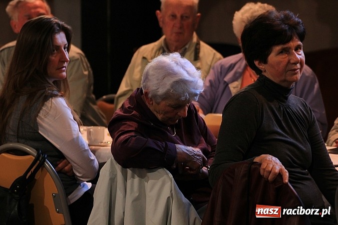 Zdjęcie w galerii na portalu naszraciborz.pl: Wszystko na temat dwujęzycznych tablic w Krzanowicach wiadomości z regionu