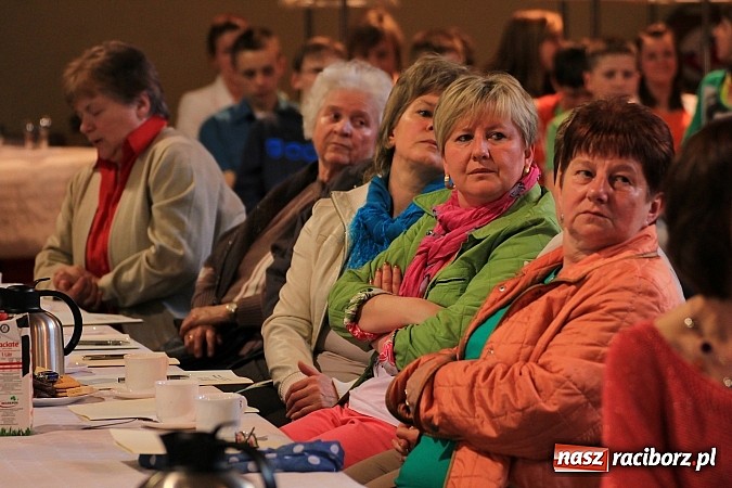 Zdjęcie w galerii na portalu naszraciborz.pl: Wszystko na temat dwujęzycznych tablic w Krzanowicach wiadomości z regionu
