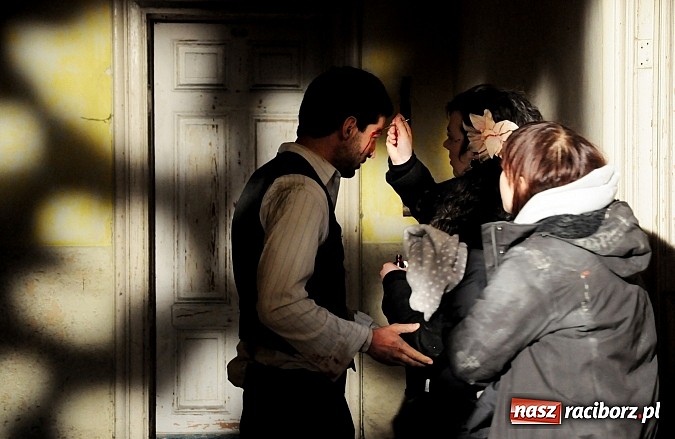 Zdjęcie w galerii na portalu naszraciborz.pl: Filmowcy opanowali pałac w Krowiarkach wiadomości z regionu