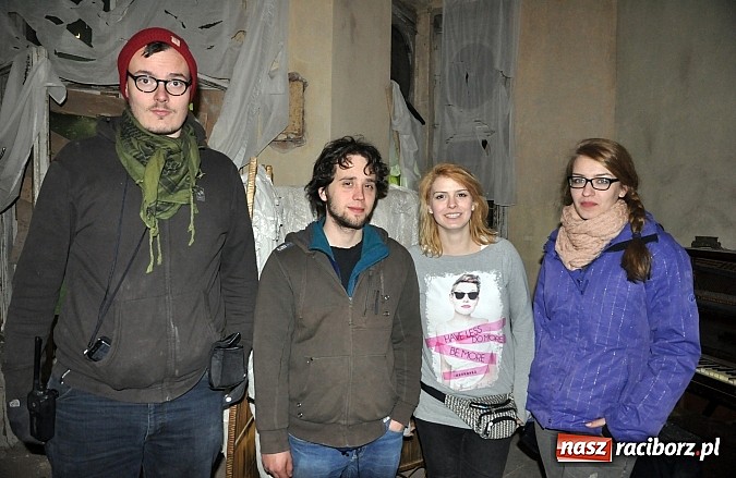 Zdjęcie w galerii na portalu naszraciborz.pl: Filmowcy opanowali pałac w Krowiarkach wiadomości z regionu