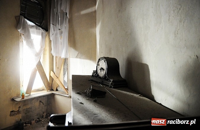 Zdjęcie w galerii na portalu naszraciborz.pl: Filmowcy opanowali pałac w Krowiarkach wiadomości z regionu