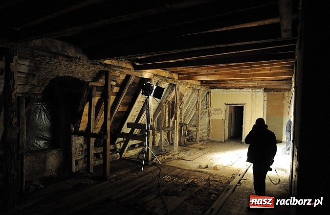 Zdjęcie w galerii na portalu naszraciborz.pl: Filmowcy opanowali pałac w Krowiarkach wiadomości z regionu