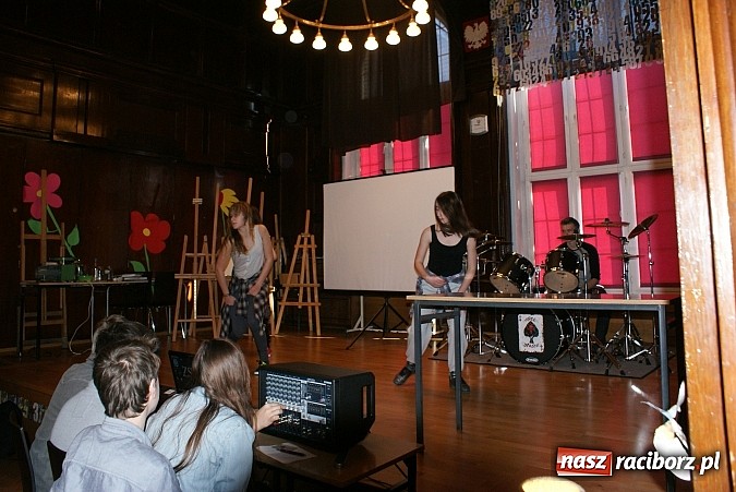 Zdjęcie w galerii na portalu naszraciborz.pl: Dzień otwarty w gimnazjum dwujęzycznym wiadomości z regionu