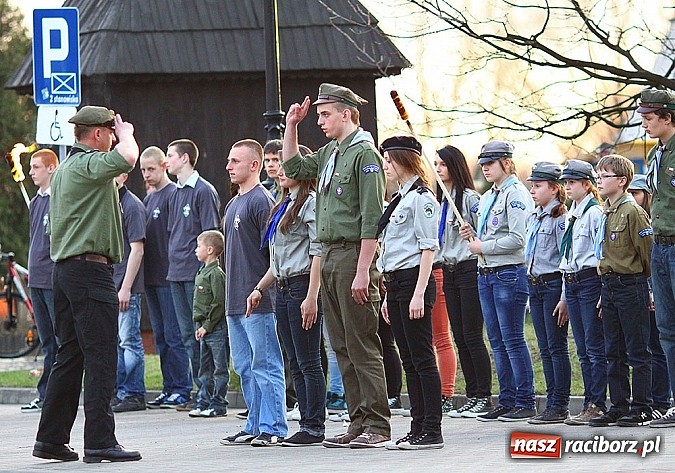 Zdjęcie w galerii na portalu naszraciborz.pl: W Kuźni oddali hołd ofiarom zbrodni katyńskiej wiadomości z regionu