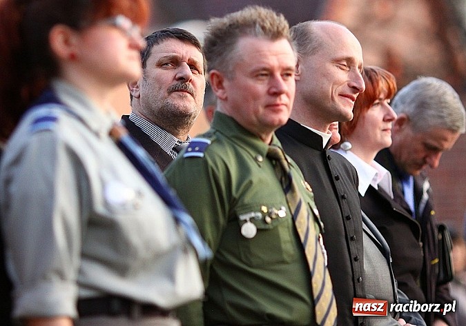 Zdjęcie w galerii na portalu naszraciborz.pl: W Kuźni oddali hołd ofiarom zbrodni katyńskiej wiadomości z regionu