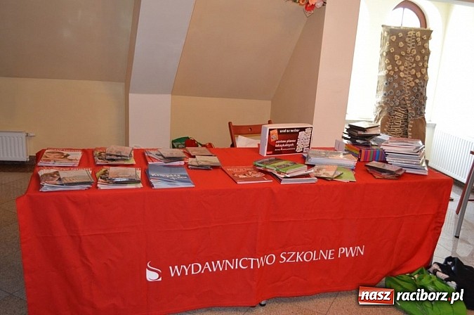 Zdjęcie w galerii na portalu naszraciborz.pl: Na Zamku odbyły się Targi Edukacyjne wiadomości z regionu