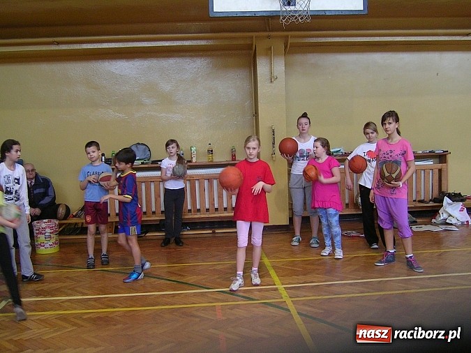 Zdjęcie w galerii na portalu naszraciborz.pl: Wielobój sportowy u tenisistów   wiadomości z regionu