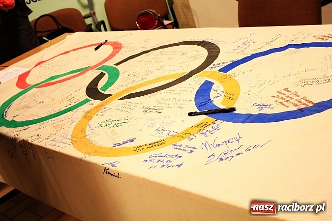 Zdjęcie w galerii na portalu naszraciborz.pl: Centralne Obchody Dnia Olimpijczyka po raz 1. w Raciborzu wiadomości z regionu