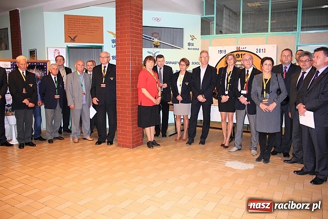 Zdjęcie w galerii na portalu naszraciborz.pl: Centralne Obchody Dnia Olimpijczyka po raz 1. w Raciborzu wiadomości z regionu