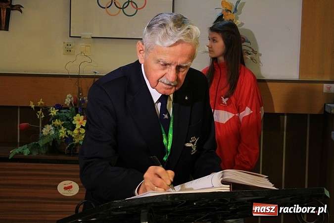 Zdjęcie w galerii na portalu naszraciborz.pl: Centralne Obchody Dnia Olimpijczyka po raz 1. w Raciborzu wiadomości z regionu