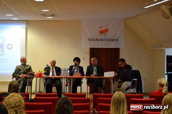 Zdjęcie w galerii na portalu naszraciborz.pl: Olimpijczycy w SMS-ie i na zamku wiadomości z regionu