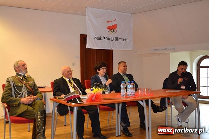 Zdjęcie w galerii na portalu naszraciborz.pl: Olimpijczycy w SMS-ie i na zamku wiadomości z regionu