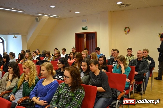 Zdjęcie w galerii na portalu naszraciborz.pl: Olimpijczycy w SMS-ie i na zamku wiadomości z regionu