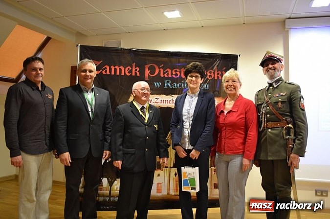 Zdjęcie w galerii na portalu naszraciborz.pl: Olimpijczycy w SMS-ie i na zamku wiadomości z regionu