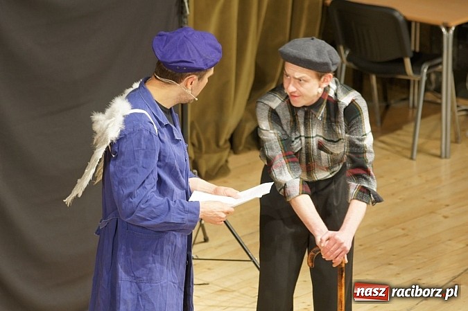 Zdjęcie w galerii na portalu naszraciborz.pl: Kabarety bawiły raciborzan w RCK wiadomości z regionu