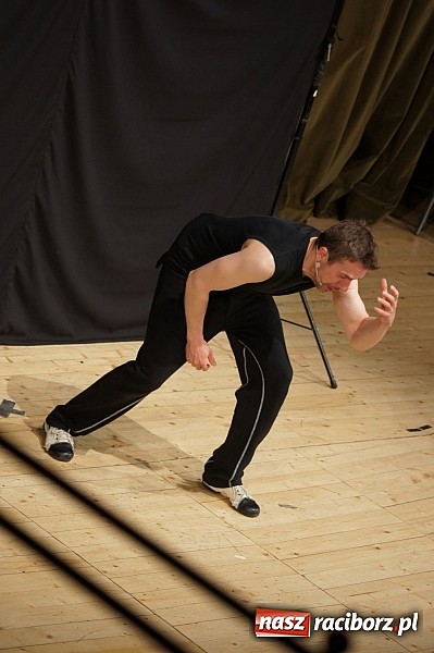 Zdjęcie w galerii na portalu naszraciborz.pl: Kabarety bawiły raciborzan w RCK wiadomości z regionu