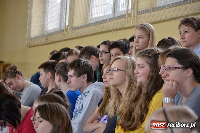 Zdjęcie w galerii na portalu naszraciborz.pl: Olimpijczycy odwiedzili Tworków wiadomości z regionu